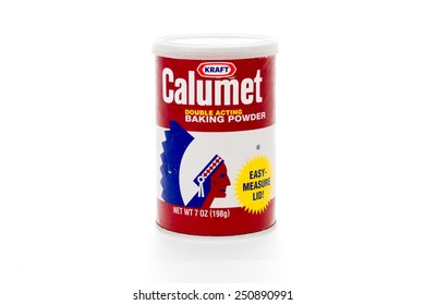 Winneconne, WI - 8 February 2015:  Can Of Kraft Calumet Double Acting Baking Powder.