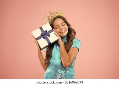 Winner Of Beauty Competition. International Beauty Contest. Kid Wear Golden Crown Symbol Of Glory. Beauty Pageant. Little Princess. Girl Wear Crown. Princess Manners. Award Concept. Gift Box