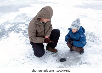 Winter Fishing Family Leisure Outdoor