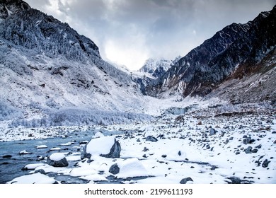 Winter Hailuogou Scenic landscape, located in Aba Prefecture, Sichuan Province, China