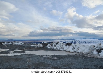 Winter With Heavy Snow Fall At Mt John. It's A Large Hill Overlooking Lake Tekapo, With 360-degree Panoramic Views Of The Mackenzie Basin. The Observatory Is The Best Place For Stargazing At Night.