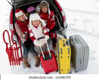 Winter Holiday, Ski, Travel - Family With Baggage Ready For The Travel For Winter Holiday