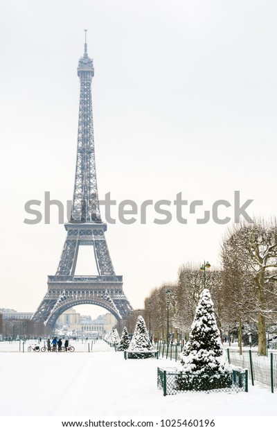 Winter Paris Snow Eiffel Tower Seen Stock Photo Edit Now 1025460196