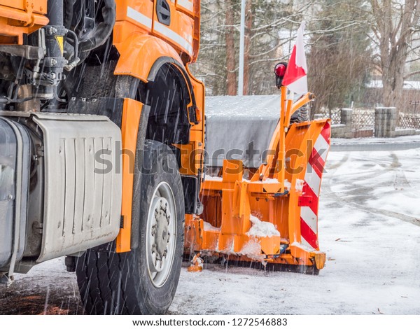 Winter service in\
Germany
