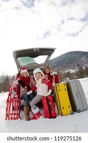 Winter, Ski, Journey - Family With Baggage Ready For The Travel For Winter Holiday