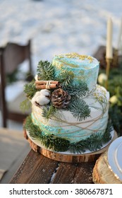 Winter Wedding Table Decoration In Wood Style