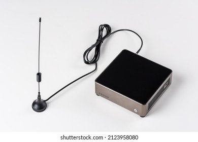 Wireless Hotspot For Helium Token Mining. Set With Antenna.