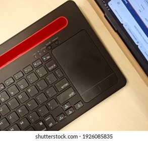 Wireless Keyboard And Pc Tablet, Office Look