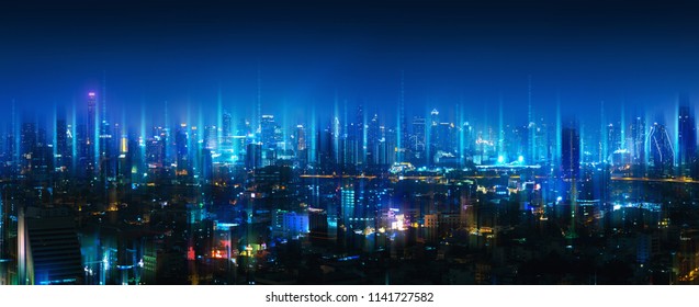 Беспроводная сеть и технология подключения с фоном Бангкока ночью в Таиланде, панорама