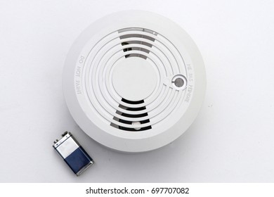 Wireless Optical Smoke Detector And Alkaline Battery