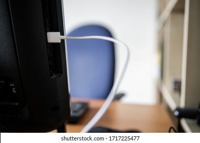 Wires Connected To A Personal Computer, The Problem Of Loose Wires In The Workplace