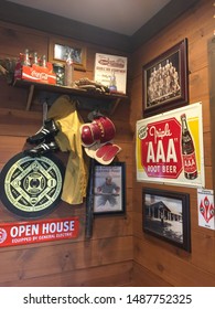 Wisconsin, USA; June 30, 2019: American Memorabilia And Objects Reflecting Favorite American Products And Pastimes Are Used As Wall Decoration At The Famous Dave’s Restaurant In The Wisconsin Dells