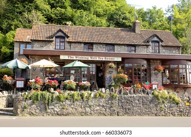 The Wishing Well Tea Rooms At The Lower End Of The Cheddar Gorge.It Is A Family Run Business Serving Traditional Cream Teas,& Home Baked Cakes.Cheddar,Somerset,England,  8th Of September,2015.