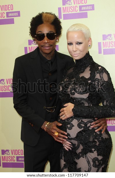 amber rose and wiz khalifa wedding pictures