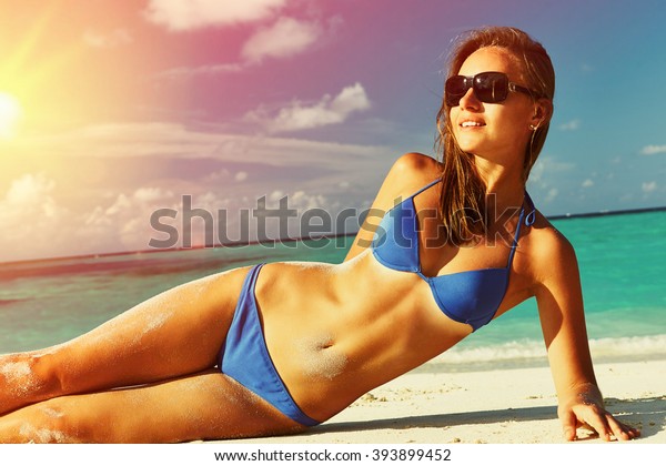 Woman Bikini Tropical Beach Stockfotó 393899452 Shutterstock 2261