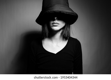 17,424 Woman Panama Hat Images, Stock Photos & Vectors 