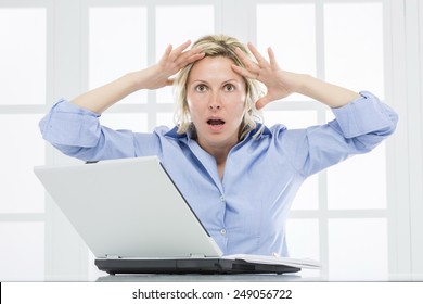 52,678 Worried Person Computer Images, Stock Photos & Vectors ...