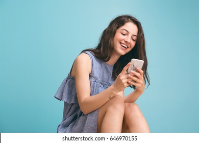 Woman with cell phone 