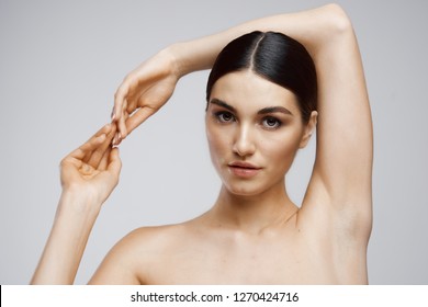 Woman Clean Armpits Hair Removal