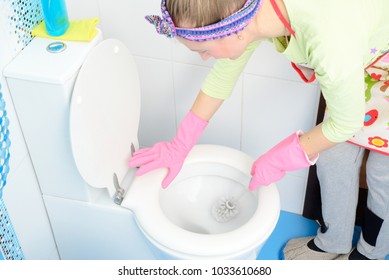 Woman Cleans Bathroom Toilet Scrub Brush Stock Photo 1033610680 ...