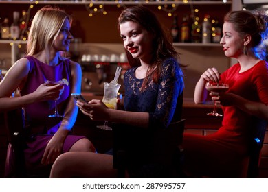 Woman In The Cocktail Bar Is Getting A Phone Number