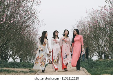 Woman Colorful Traditional Dress Goes Peach Stock Photo 1136212517 ...