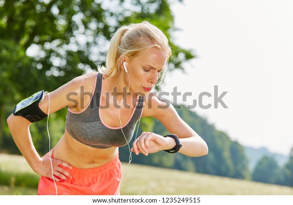 performance tracker bra