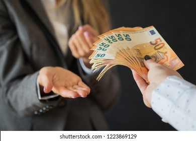 Woman Demanding Bribe Money