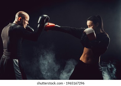 373 Mma fighter male female Images, Stock Photos & Vectors | Shutterstock