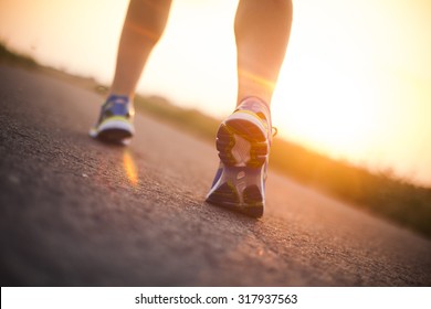Frauenfitness, Laufende Runner Füße