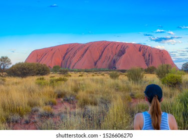 Woman Folded Arms Looks Uluru Monolith Stock Photo 1526606270 ...