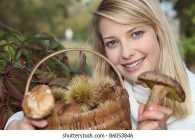 26,637 Woman mushrooms Images, Stock Photos & Vectors | Shutterstock