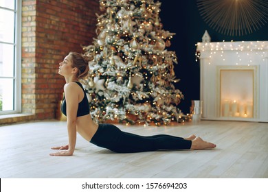 A Woman Goes In For Sports At Christmas. 