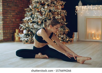 A Woman Goes In For Sports At Christmas. 