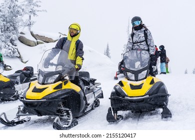 2,184 Woman on snowmobile Images, Stock Photos & Vectors | Shutterstock