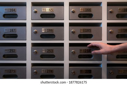 611 Multiple mailboxes Images, Stock Photos & Vectors | Shutterstock