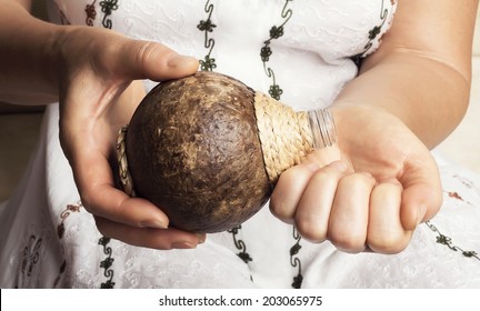  Woman Hands  Getting Coconut Oil