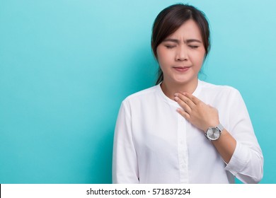 Woman Has Sore Throat