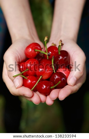 Similar – Foto Bild Kinderhand hällt frische Johannisbeeren