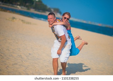 porn women having sex at work hot younh beach bikini couple pic