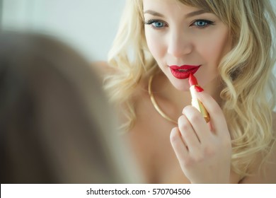 Woman lipstick mirror 