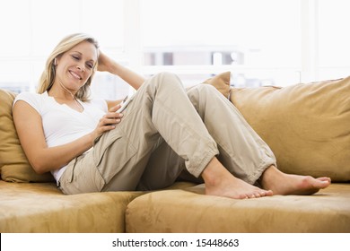 Imagenes Fotos De Stock Y Vectores Sobre Family Relaxing