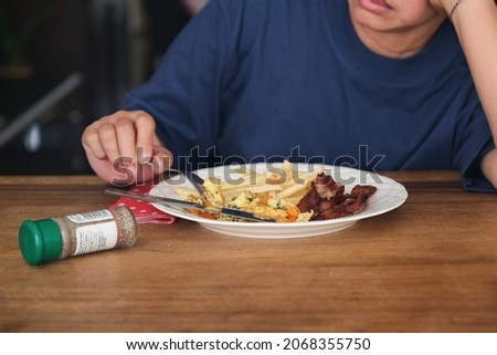 Woman losing her appetite and refused to eat