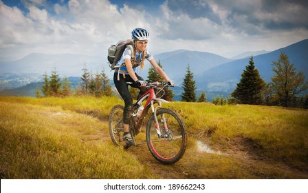 girl mountain bikers