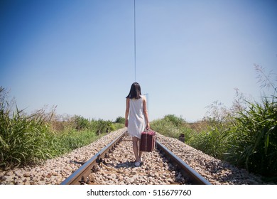 3,850 Sad woman on train Images, Stock Photos & Vectors | Shutterstock