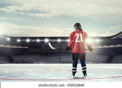 Woman play hockey  . Mixed media