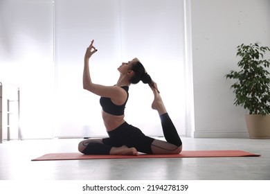 2,825 Pigeon Asana Images, Stock Photos & Vectors | Shutterstock