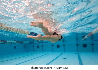 537 Swimmer behind Images, Stock Photos & Vectors | Shutterstock