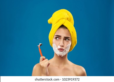 17,492 Woman Shaving Face Images, Stock Photos & Vectors | Shutterstock