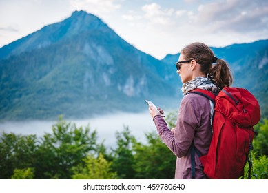 8,819 Hiking with smart phone Images, Stock Photos & Vectors | Shutterstock